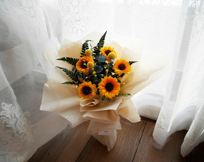 Full Free Shipping Graduation Bouquet Sunflower Bouquet Sun Flower Bouquet Shining Bouquet Graduation Season No Withering Bouquet - ช่อดอกไม้แห้ง - พืช/ดอกไม้ สีเหลือง