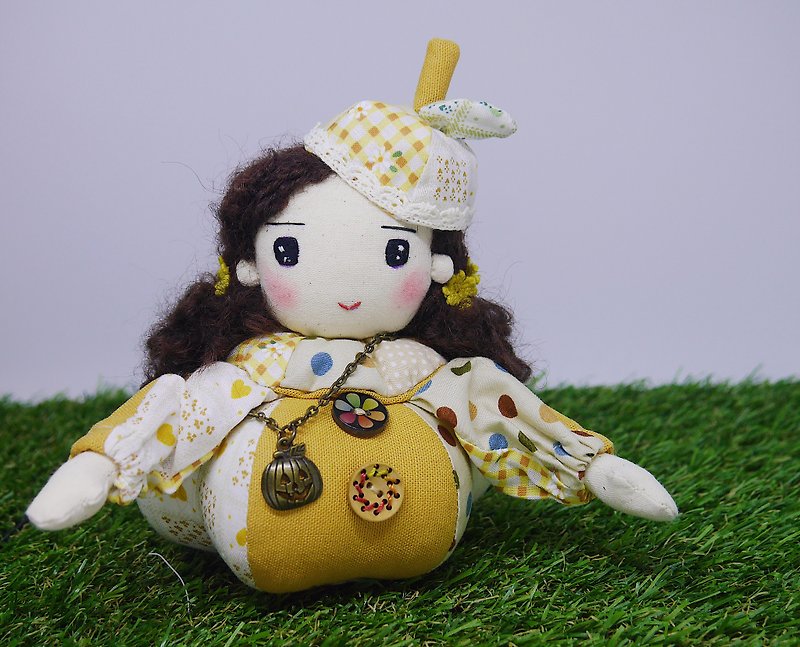 Handmade Doll- Pumpkin Girl - ตุ๊กตา - ผ้าฝ้าย/ผ้าลินิน 