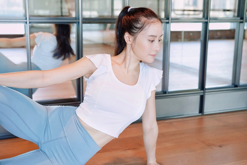 【FlexiFlow】翩然可人荷葉䄂運動上衣 - 女運動上衣/背心 - 尼龍 
