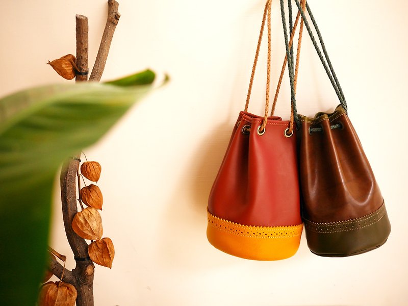 Classic Oxford Bucket Bag-Red (Hemming) - Messenger Bags & Sling Bags - Genuine Leather Red