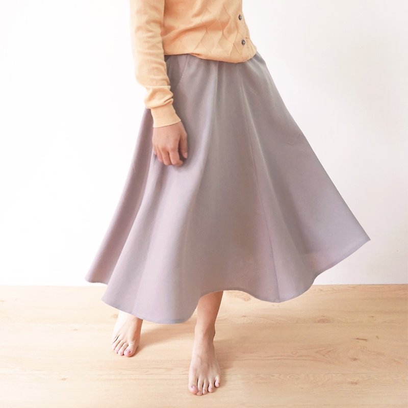 Harmony Yarn Woven Mid-length Round Skirt-Gray Brown - กระโปรง - ผ้าฝ้าย/ผ้าลินิน สีกากี