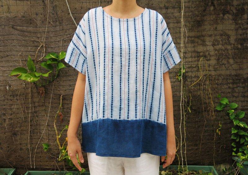 Natural Indigo with Rdd Sashiko Linen Flare Top - 女上衣/長袖上衣 - 棉．麻 