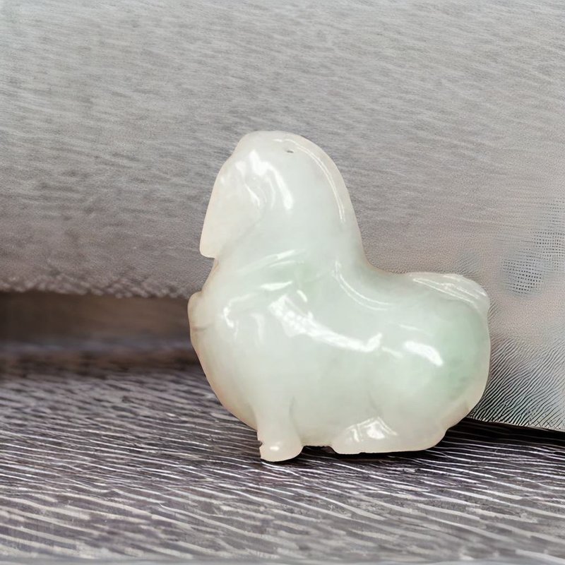 飄綠花翡翠唐馬 | 天然緬甸玉A貨翡翠 | 送禮 - 吊飾/掛飾 - 玉石 白色