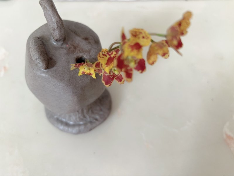 陶作蘋果樹 - 花瓶/花器 - 陶 灰色
