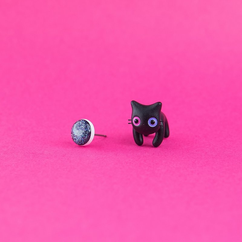 Black Cat - Polymer Clay Earrings, Handmade&Handpaited Catlover Gift - 耳環/耳夾 - 黏土 黑色