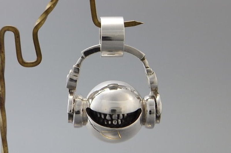 head phone smile ball pendant S (s_m-P.02) ( 微笑 銀 垂饰 颈链 项链 头戴式听筒 双耳式耳机 头戴式受话器 ) - สร้อยคอ - เงินแท้ สีเงิน