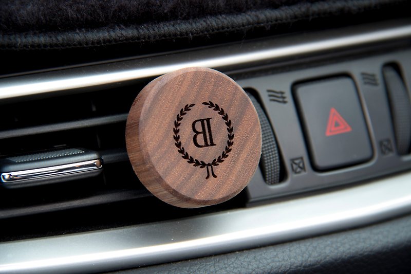 Car air outlet diffuser clip | Walnut wood with natural essential oils | Automobile - น้ำหอม - ไม้ สีนำ้ตาล