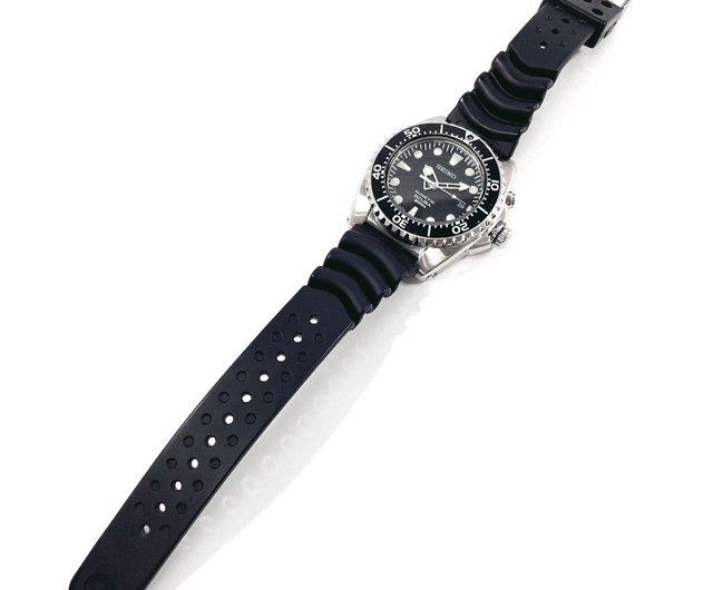 日本直送 中古美品】セイコー SEIKO 腕時計 5M62-0BLO キネティック