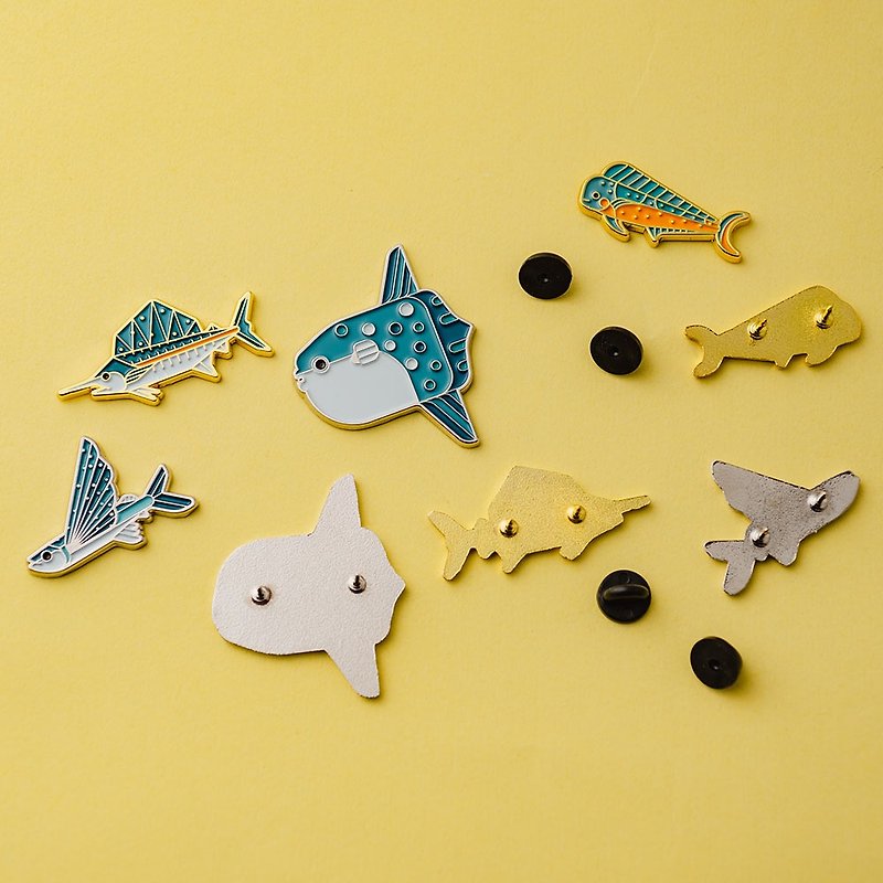 Seasonal fish shapes-pin set/magnet set - เข็มกลัด/พิน - วัตถุเคลือบ 