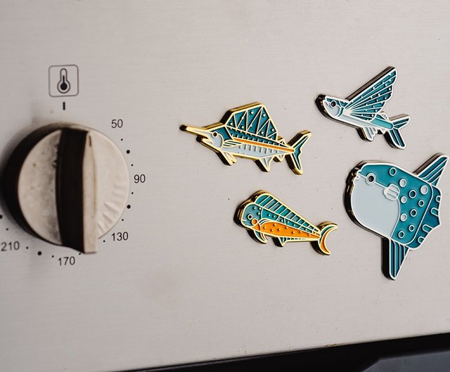 四季の魚たちモチーフピンバッジ 4種セット - ショップ fishbar