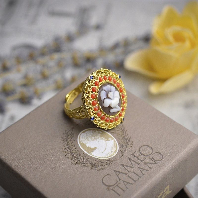CAMEO Italian Handmade Shell Carving Light Jewelry-Engraved Antique Ring (Red Coral) A956 - แหวนทั่วไป - โลหะ สีทอง