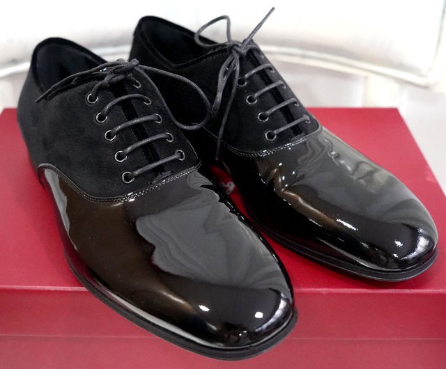 No. 40 brand new Ferragamo black genuine leather and patent