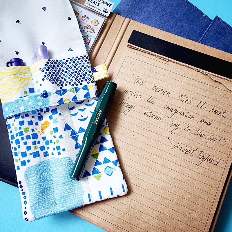 布筆袋-和風3鋼筆筆套-夏日海洋鯨魚游 - 鉛筆盒/筆袋 - 棉．麻 藍色