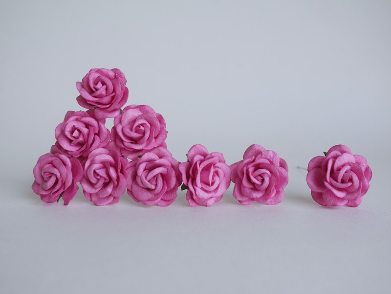 Paper Flower, 25 pieces DIY mulberry curve roses size 3.5 cm., magenta color - 其他 - 紙 粉紅色