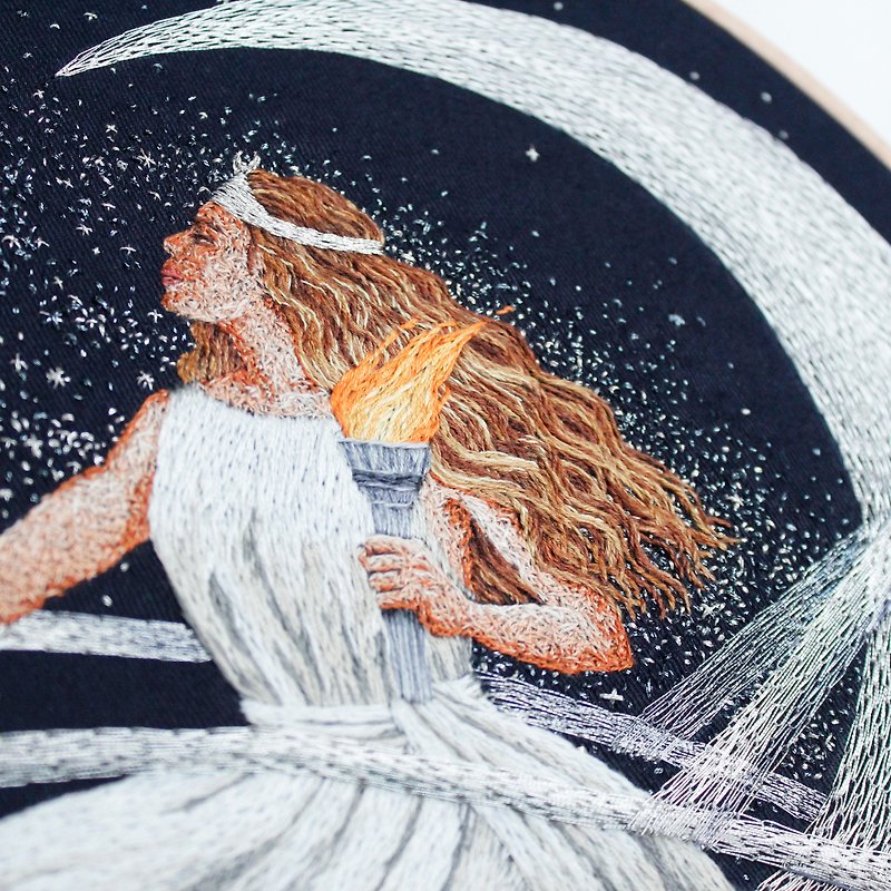 Embroidery hanging painting "Night of Artemis" - โปสเตอร์ - ผ้าฝ้าย/ผ้าลินิน สีน้ำเงิน