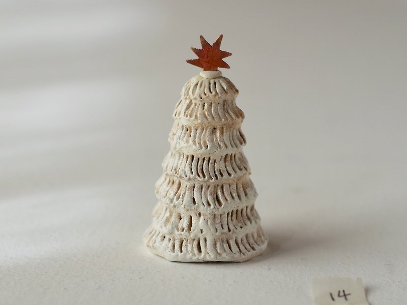 ちいさいクリスマスツリー - 戒指 - 瓷 卡其色