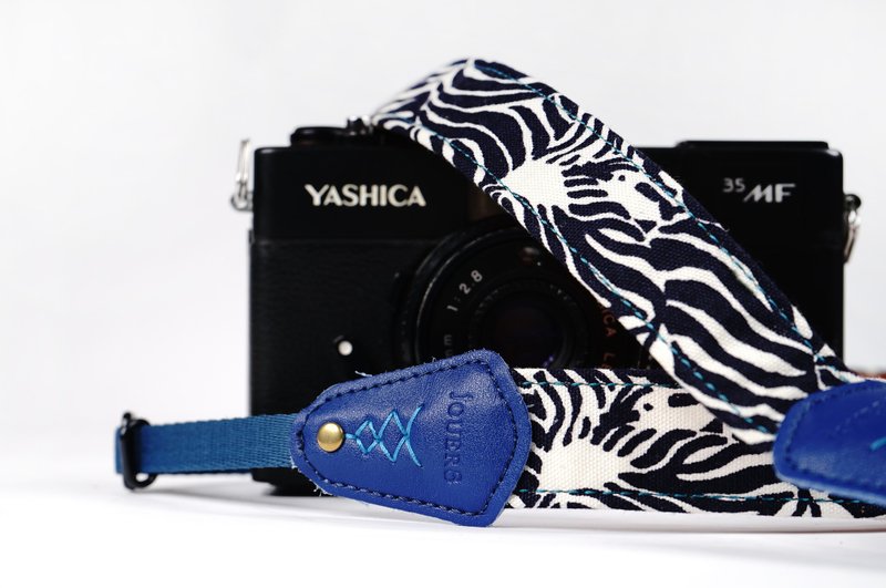 藍斑馬舒壓相機背帶2.5 - 相機/拍立得/底片相機 - 棉．麻 藍色