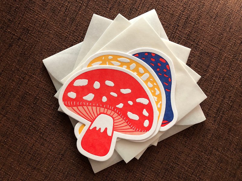 Mushroom shape mini portable card greeting card German cotton paper letterpress printing system with matching envelope - การ์ด/โปสการ์ด - กระดาษ 
