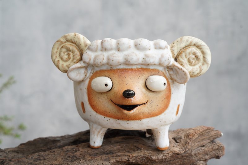 Sheep plant pot handmade ceramic - 盆栽/植栽 - 陶 白色
