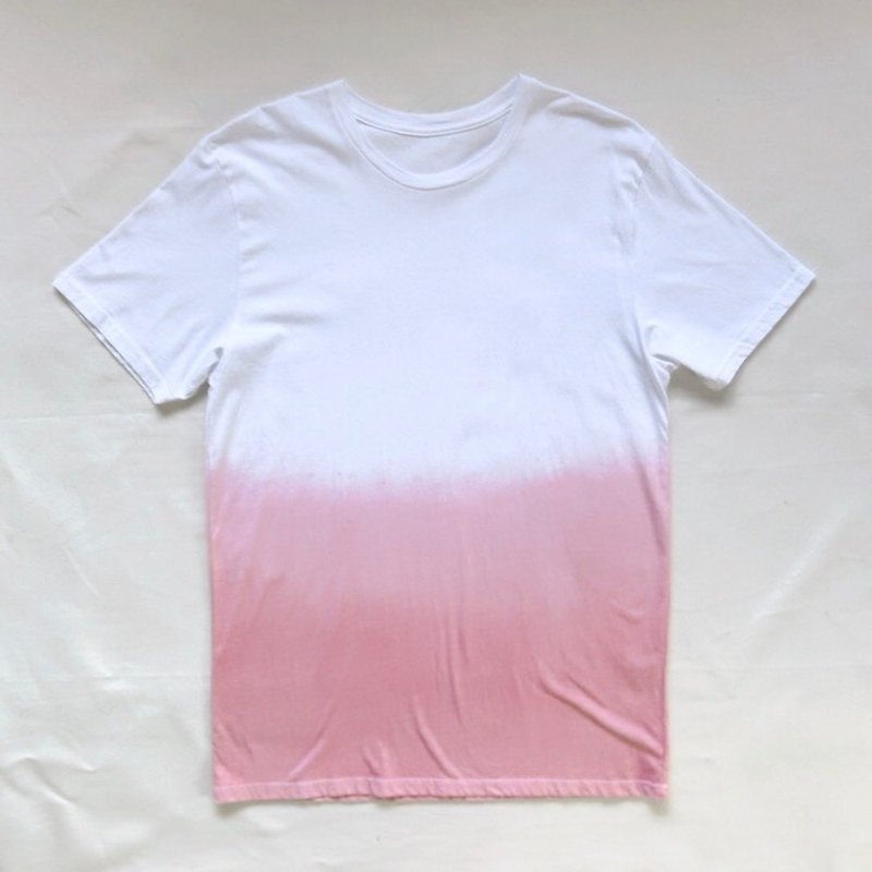 SUNSET TEE mud dyed organic cotton size XL - เสื้อยืดผู้หญิง - ผ้าฝ้าย/ผ้าลินิน สึชมพู