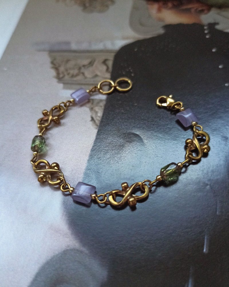 Antique beaded Bronze bracelet - customizable wristbands - สร้อยข้อมือ - ทองแดงทองเหลือง หลากหลายสี