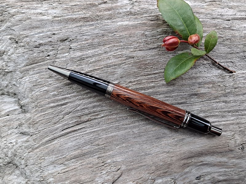 Wenge wood handmade pen push type ballpoint pen - ไส้ปากกาโรลเลอร์บอล - ไม้ 