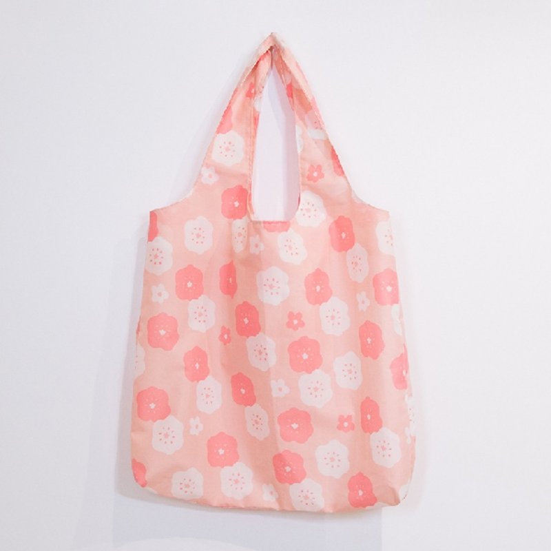 Water-repellent foldable bag│Camellia Garden - กระเป๋าถือ - เส้นใยสังเคราะห์ สึชมพู