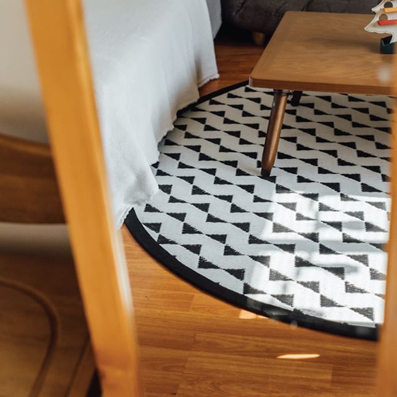 PDM | STRIDE Circular Woven Floor Mat S (Rhythm Black) - Rugs & Floor Mats - Other Materials Black