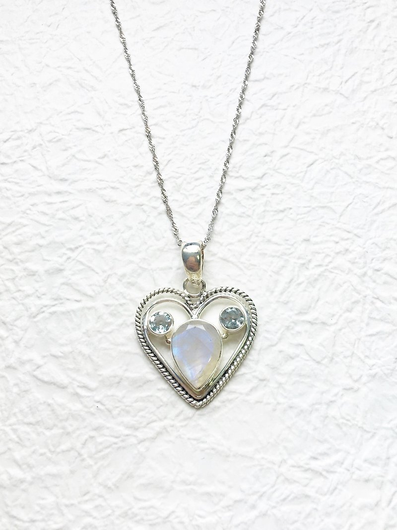 Moonstone Blue Topaz Sterling Silver Mickey heart necklace inlaid hand-made in India - สร้อยคอ - เครื่องเพชรพลอย สีน้ำเงิน