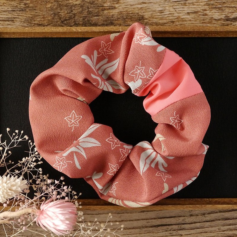 Happy hair ornament kimono shushu - Hair Accessories - Cotton & Hemp Pink