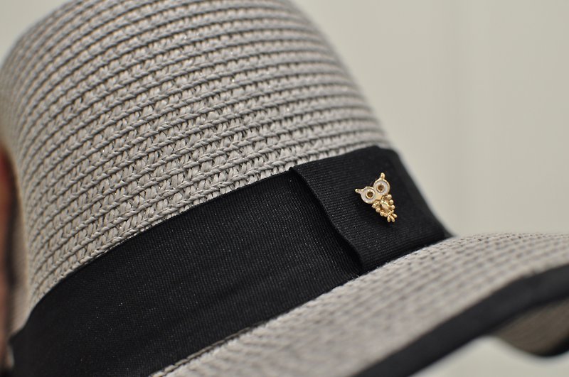 フラット135X台湾のデザイナーの夏の麦わら帽子ニット帽の後ろにフクロウの装飾が施されています - 帽子 - ポリエステル ホワイト