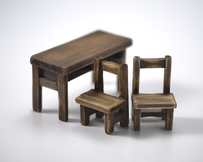 古い机と椅子X - 置物 - 木製 ブラウン