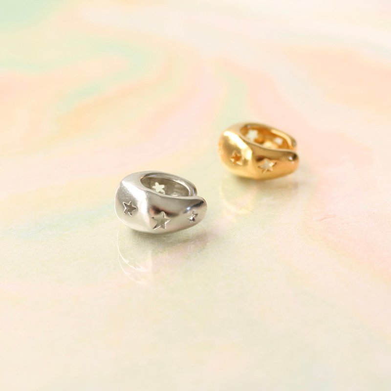 Starry night sky ear cuff - 耳環/耳夾/耳骨夾 - 純銀 金色