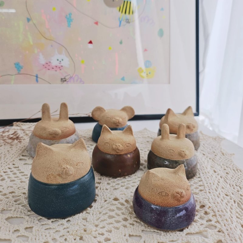 喵星村民陶瓷裝飾/擴香器/紙鎮 - 擺飾/家飾品 - 陶 多色