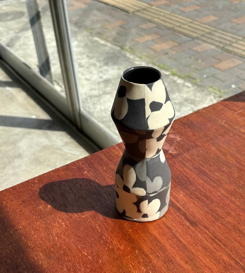 Takeo Vessel Project - 日本黑土系列幾何花器2 - 花瓶/花器 - 陶 