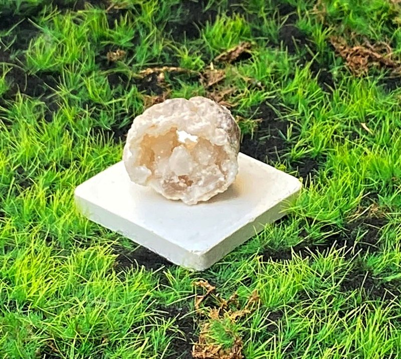 能量水晶擺飾-天然招財瑪瑙路路通晶花球洞 招財開運 快速出貨 - 裝飾/擺設  - 水晶 多色