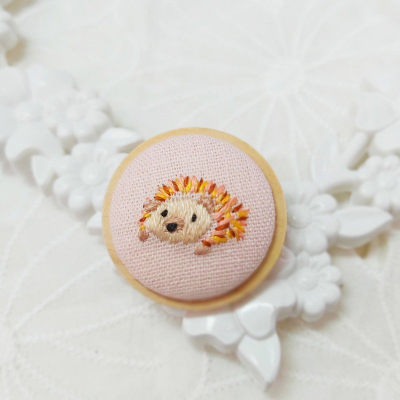 British hand-embroidered hedgehog wooden frame brooch - Brooches - Thread Pink