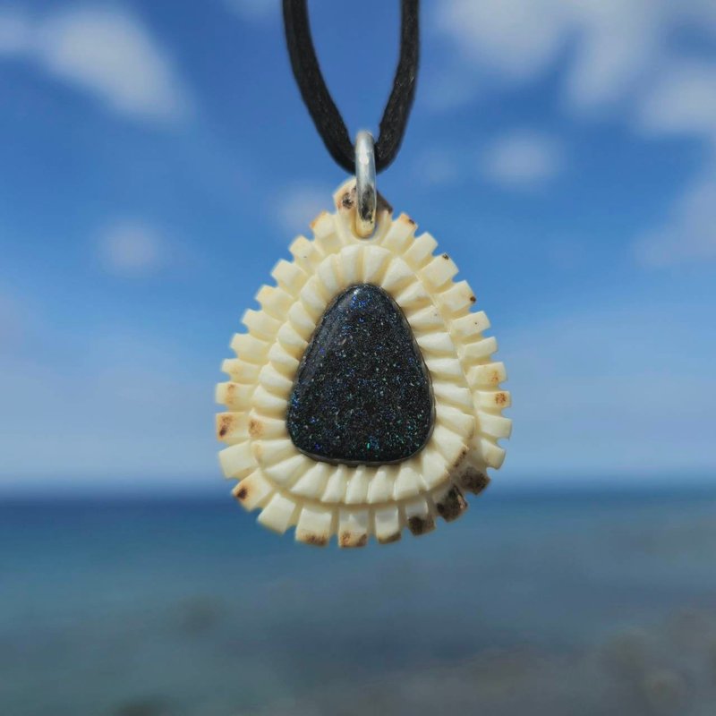 Deer antler matrix opal pendant - Necklaces - Gemstone Black