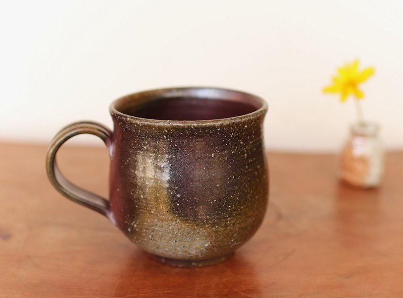 Bizen coffee cup (large) c 8 - 047 - Mugs - Pottery Brown