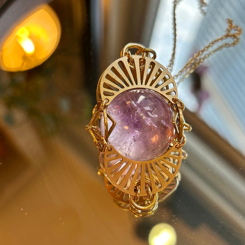 Amethyst Egyptian Queen Mysterious and Elegant Pure Copper Necklace Body and Soul Energy Crystal Necklace - Necklaces - Crystal Gold