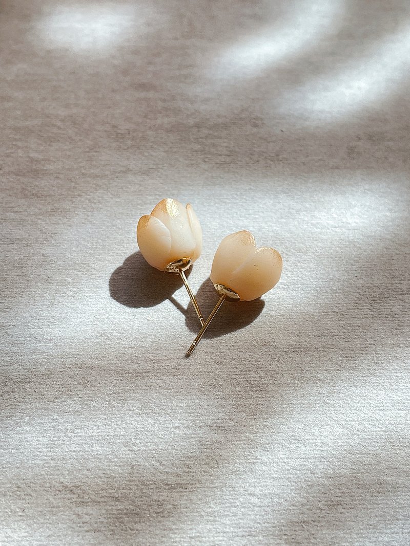 -Pearl Flower Series/*Nude Gold Rose* Ceramic Ear Posts - ต่างหู - ดินเผา 