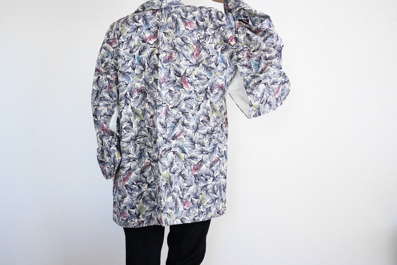 Japanese KIMONO, leaf kimono, floral haori, authentic kimono, traditional kimono - 女大衣/外套 - 聚酯纖維 藍色