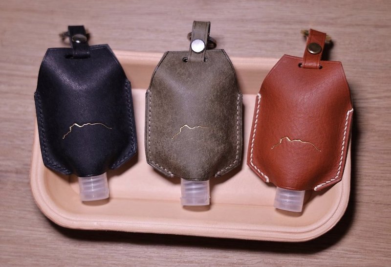 Alcohol hand sanitizer leather case - อื่นๆ - หนังแท้ หลากหลายสี