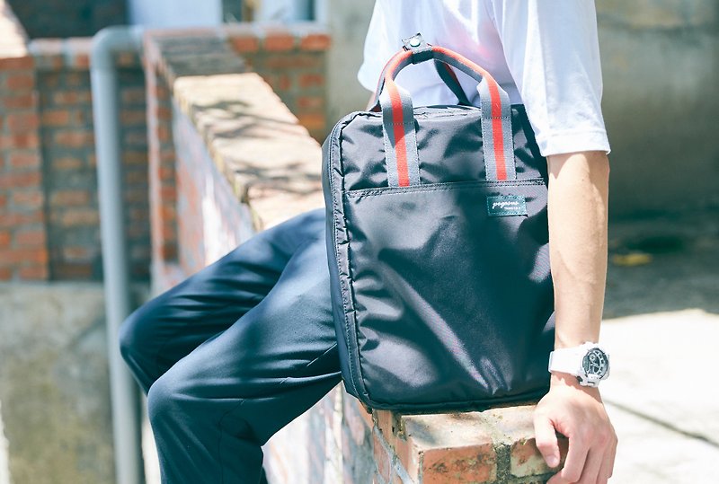 TRAVO 1.5 - VERTICAL TRAVEL TOTE - Piano Black - Messenger Bags & Sling Bags - Other Materials Black