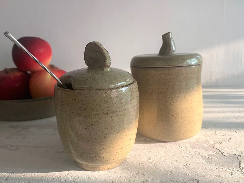 Pottery color seasoning pot 2 set (sold out and remanufactured)_Pottery tea pot seasoning pot - ขวดใส่เครื่องปรุง - ดินเผา สีนำ้ตาล