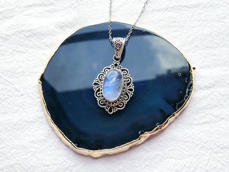 Moonstone 925 sterling silver elegant lace necklace Nepal handmade silverware - Necklaces - Gemstone Silver