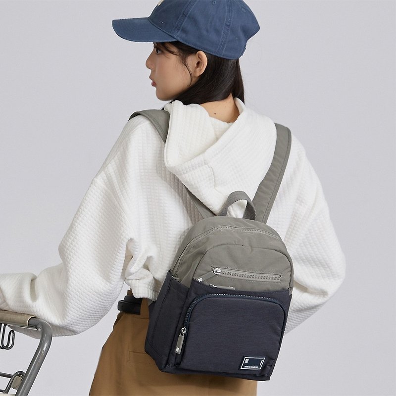 【Kinloch Anderson】Macchiato Compact Functional Backpack-Grey - กระเป๋าเป้สะพายหลัง - ไนลอน สีเทา