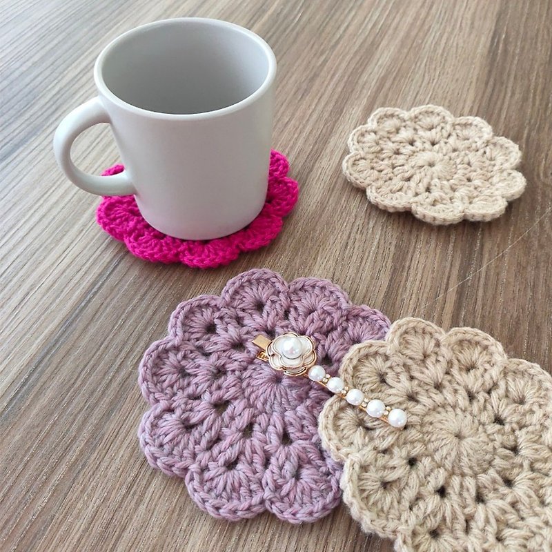[Wool Knitting] Finished Product‧ Vintage Coaster (Flower Coaster) Handmade Coaster Wedding Small Things - Coasters - Cotton & Hemp Multicolor