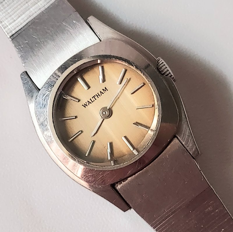 三切面錶面 香檳金 Waltham 手動上鍊 女用古董手錶 近期已洗油 - 女錶 - 其他金屬 金色