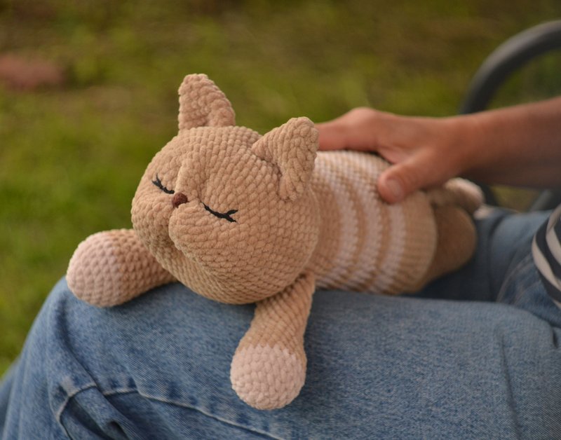 Sleeping cat crochet pattern, plush cat, amigurumi cat - 手工藝教學/工具書 - 其他材質 